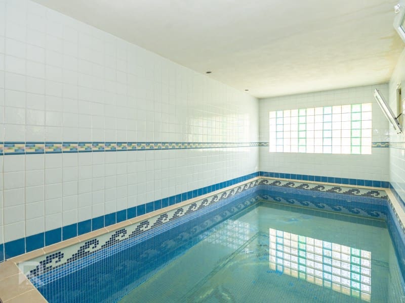 5 bedroom Villa for sale in Villalonga with garage - € 270,000 (Ref: 9840319)
