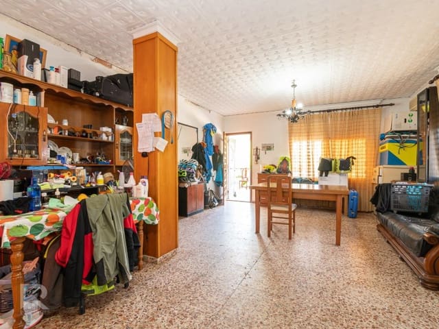 Chalet de 4 habitaciones en Gandia en venta con piscina garaje - 299.000 € (Ref: 9892449)