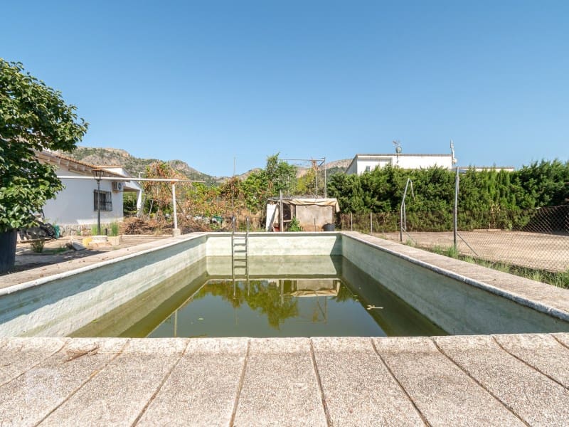 Chalet de 4 habitaciones en Gandia en venta con piscina garaje - 299.000 € (Ref: 9892449)