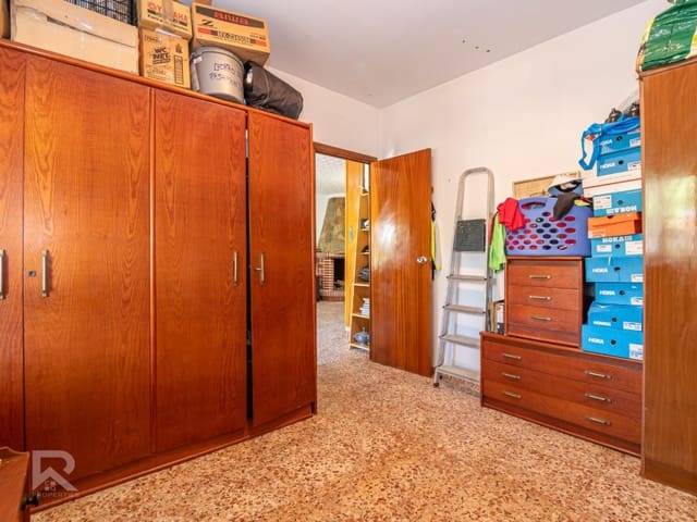 Chalet de 4 habitaciones en Gandia en venta con piscina garaje - 299.000 € (Ref: 9892449)