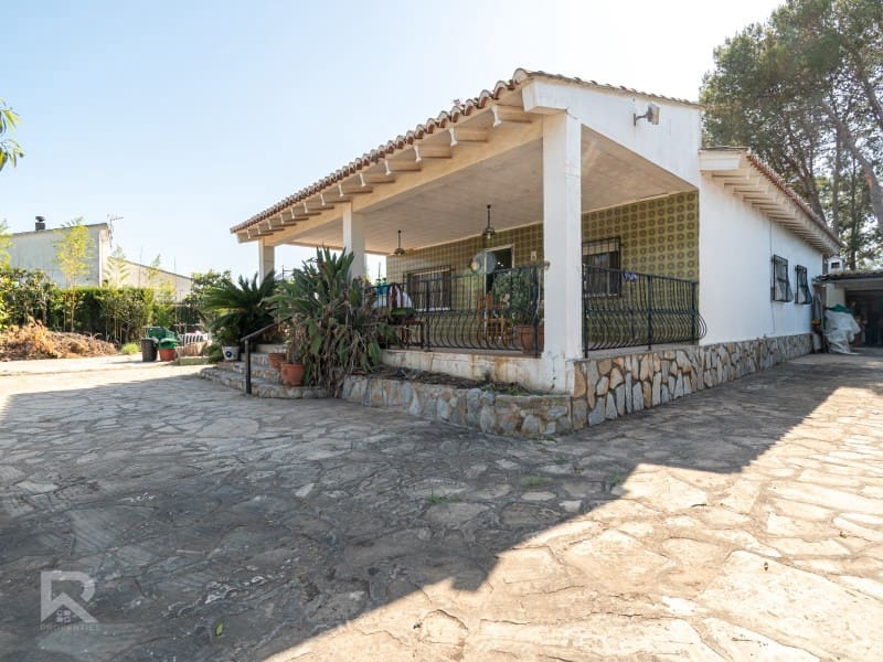 Chalet de 4 habitaciones en Gandia en venta con piscina garaje - 299.000 € (Ref: 9892449)