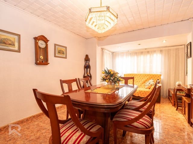 4 slaapkamer Flat te koop in Gandia met garage - € 169.000 (Ref: 9915913)