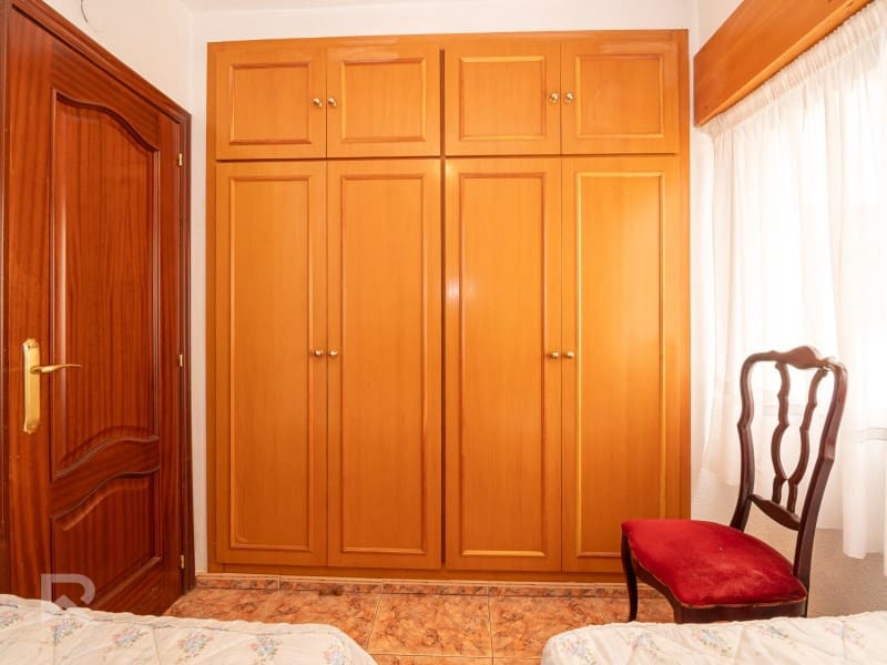 4 slaapkamer Flat te koop in Gandia met garage - € 169.000 (Ref: 9915913)