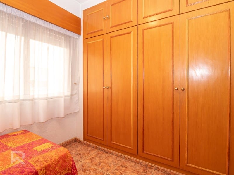 4 slaapkamer Flat te koop in Gandia met garage - € 169.000 (Ref: 9915913)