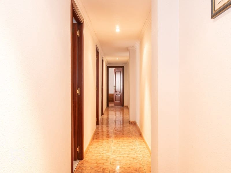 4 slaapkamer Flat te koop in Gandia met garage - € 169.000 (Ref: 9915913)