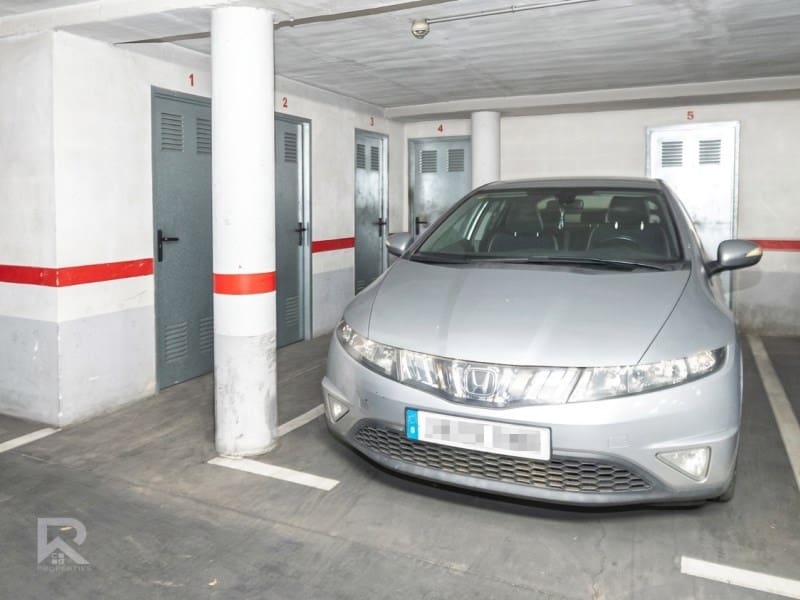4 slaapkamer Flat te koop in Gandia met garage - € 169.000 (Ref: 9915913)