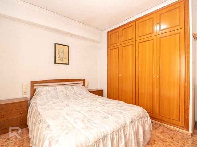 4 slaapkamer Flat te koop in Gandia met garage - € 169.000 (Ref: 9915913)