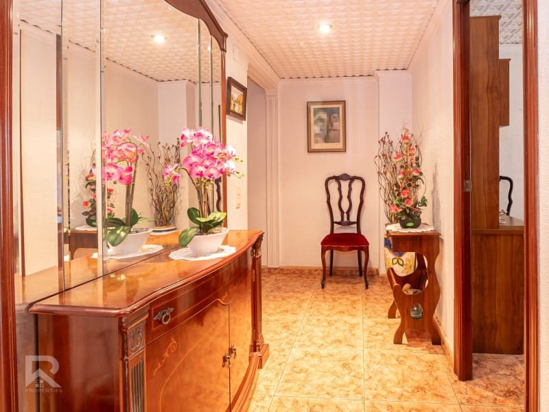 4 slaapkamer Flat te koop in Gandia met garage - € 169.000 (Ref: 9915913)