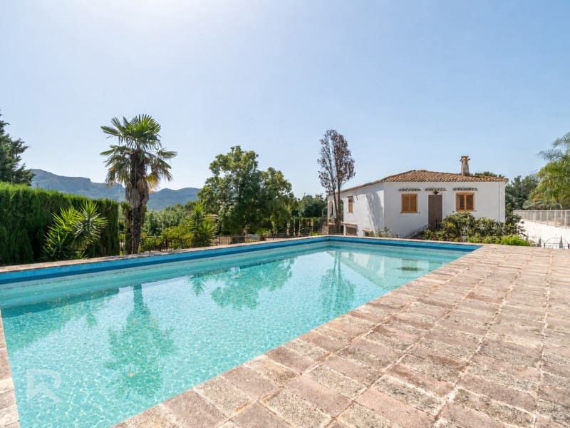5 sypialnia Willa na sprzedaż w Gandia z basenem garażem - 368 000 € (Ref: 9922377)