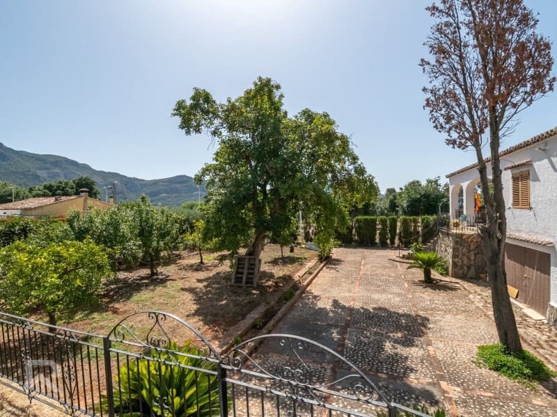 5 sypialnia Willa na sprzedaż w Gandia z basenem garażem - 368 000 € (Ref: 9922377)