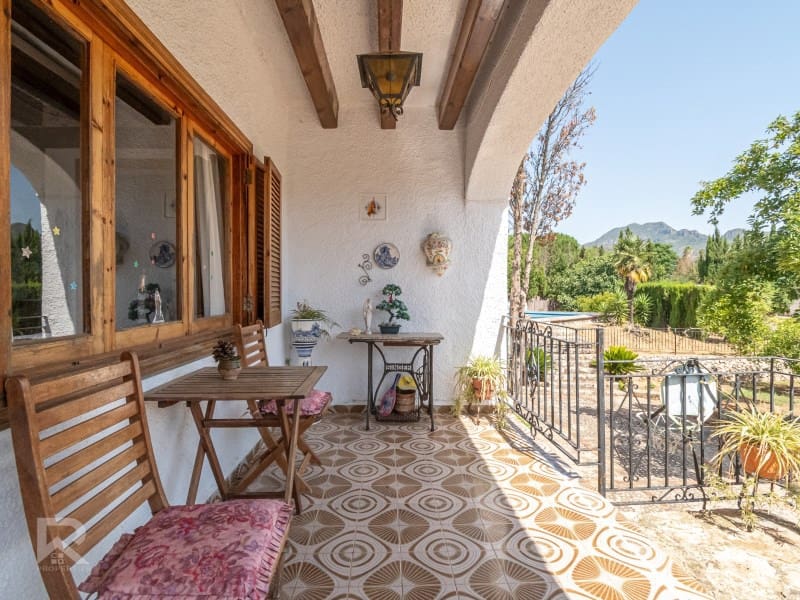 5 sypialnia Willa na sprzedaż w Gandia z basenem garażem - 368 000 € (Ref: 9922377)