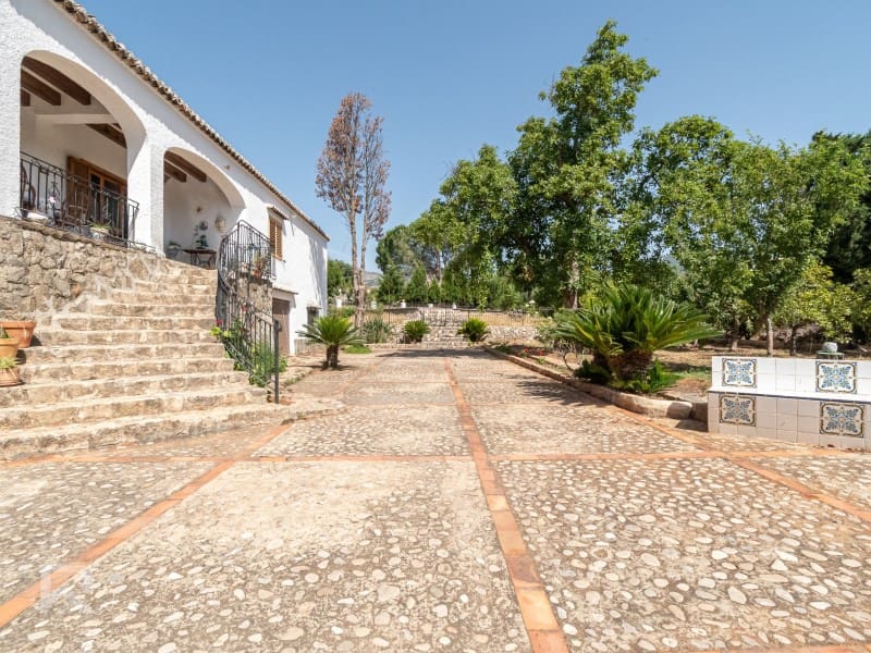 5 sypialnia Willa na sprzedaż w Gandia z basenem garażem - 368 000 € (Ref: 9922377)