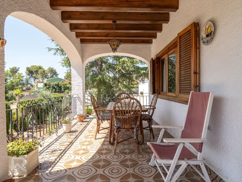 5 sypialnia Willa na sprzedaż w Gandia z basenem garażem - 368 000 € (Ref: 9922377)