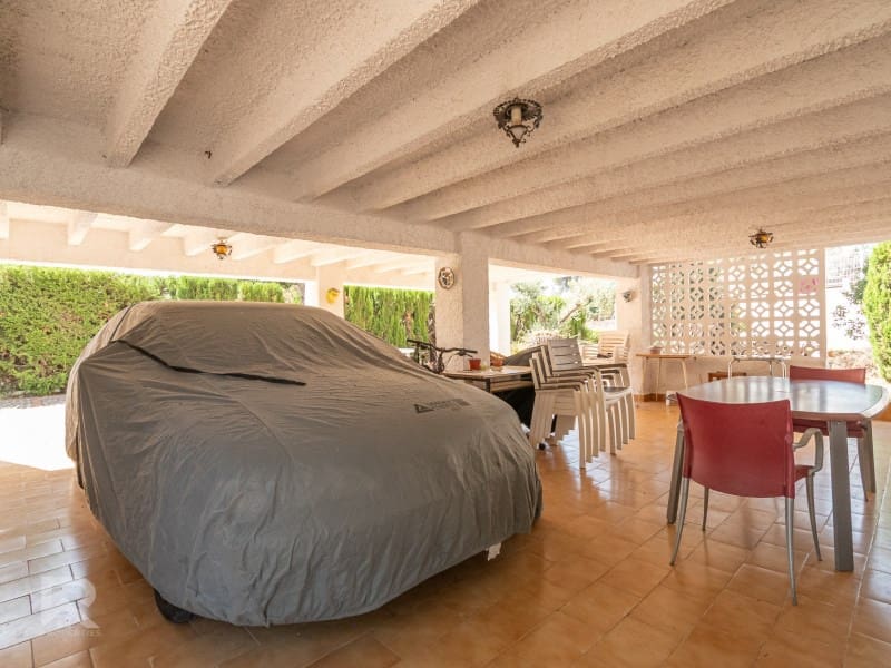 5 sypialnia Willa na sprzedaż w Gandia z basenem garażem - 368 000 € (Ref: 9922377)