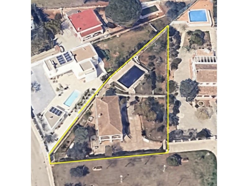 5 sypialnia Willa na sprzedaż w Gandia z basenem garażem - 368 000 € (Ref: 9922377)