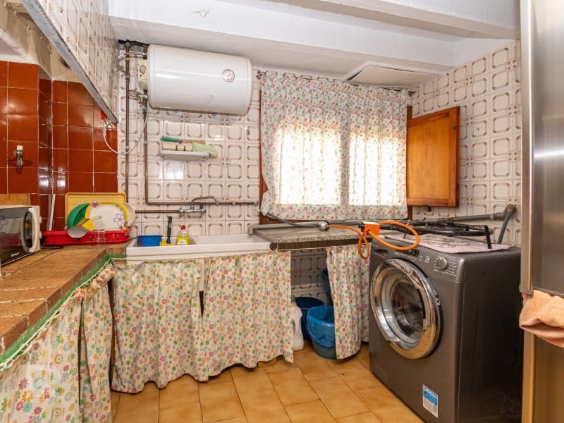 5 sypialnia Willa na sprzedaż w Gandia z basenem garażem - 368 000 € (Ref: 9922377)