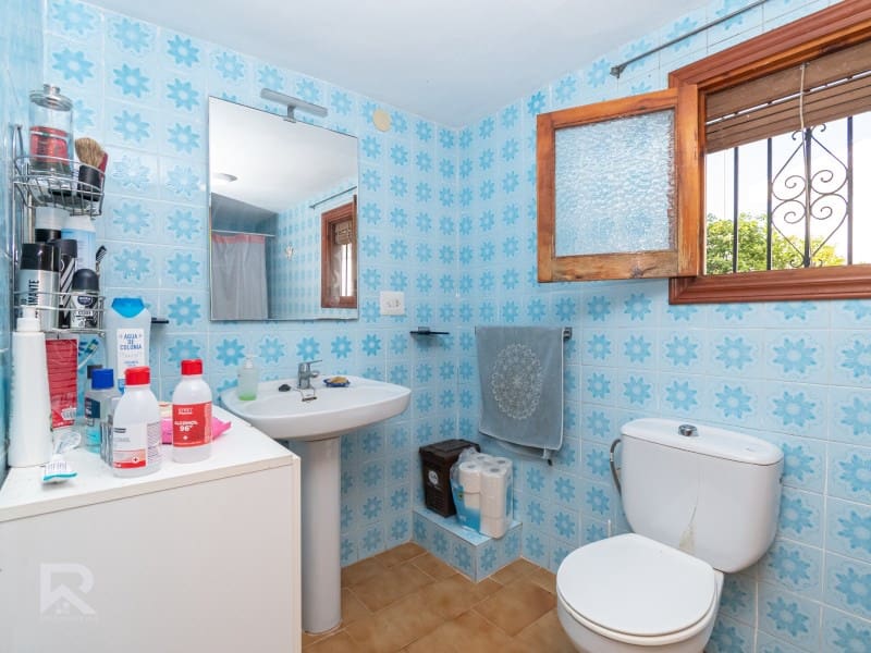 5 sypialnia Willa na sprzedaż w Gandia z basenem garażem - 368 000 € (Ref: 9922377)