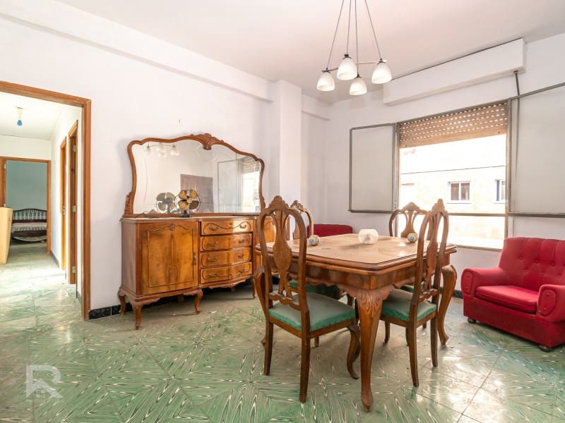 6 makuuhuone Omakotitalo myytävänä paikassa Bellreguard mukana 
autotalli - 190 000 € (Ref: 9990425)