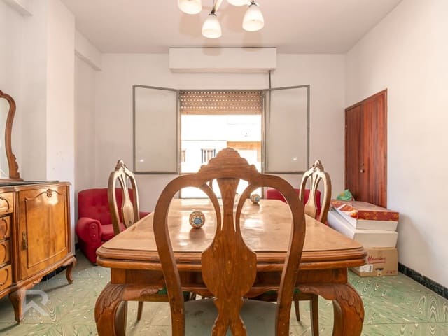 6 soverom Hus til salgs i Bellreguard med garasje - € 190 000 (Ref: 9990425)