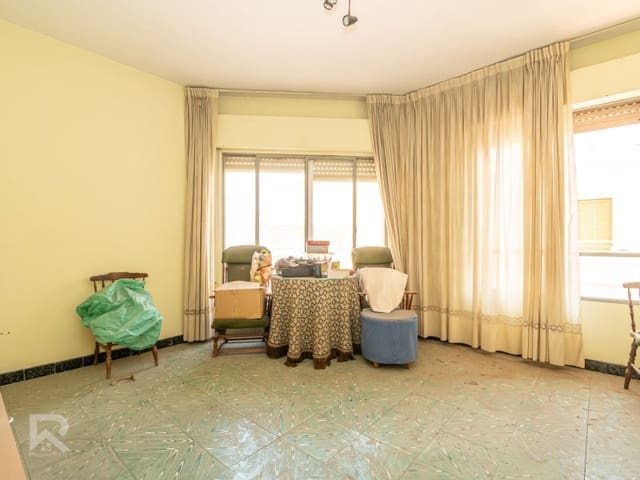 6 soverom Hus til salgs i Bellreguard med garasje - € 190 000 (Ref: 9990425)