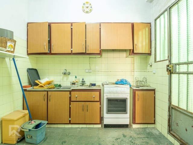 6 soverom Hus til salgs i Bellreguard med garasje - € 190 000 (Ref: 9990425)