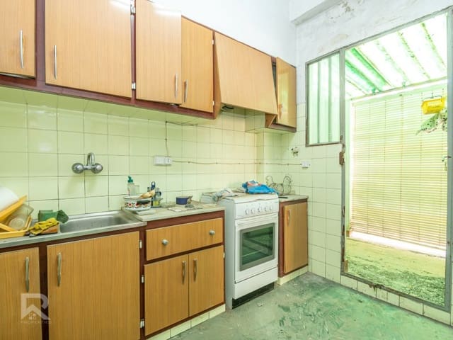 6 soverom Hus til salgs i Bellreguard med garasje - € 190 000 (Ref: 9990425)