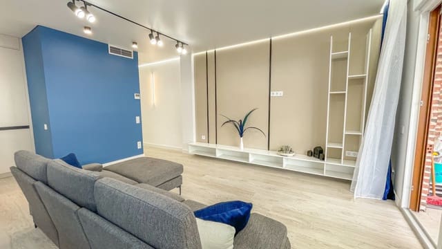 2 slaapkamer Appartement te koop in Playa del Acequión, Torrevieja - € 265.000 (Ref: 10005008)