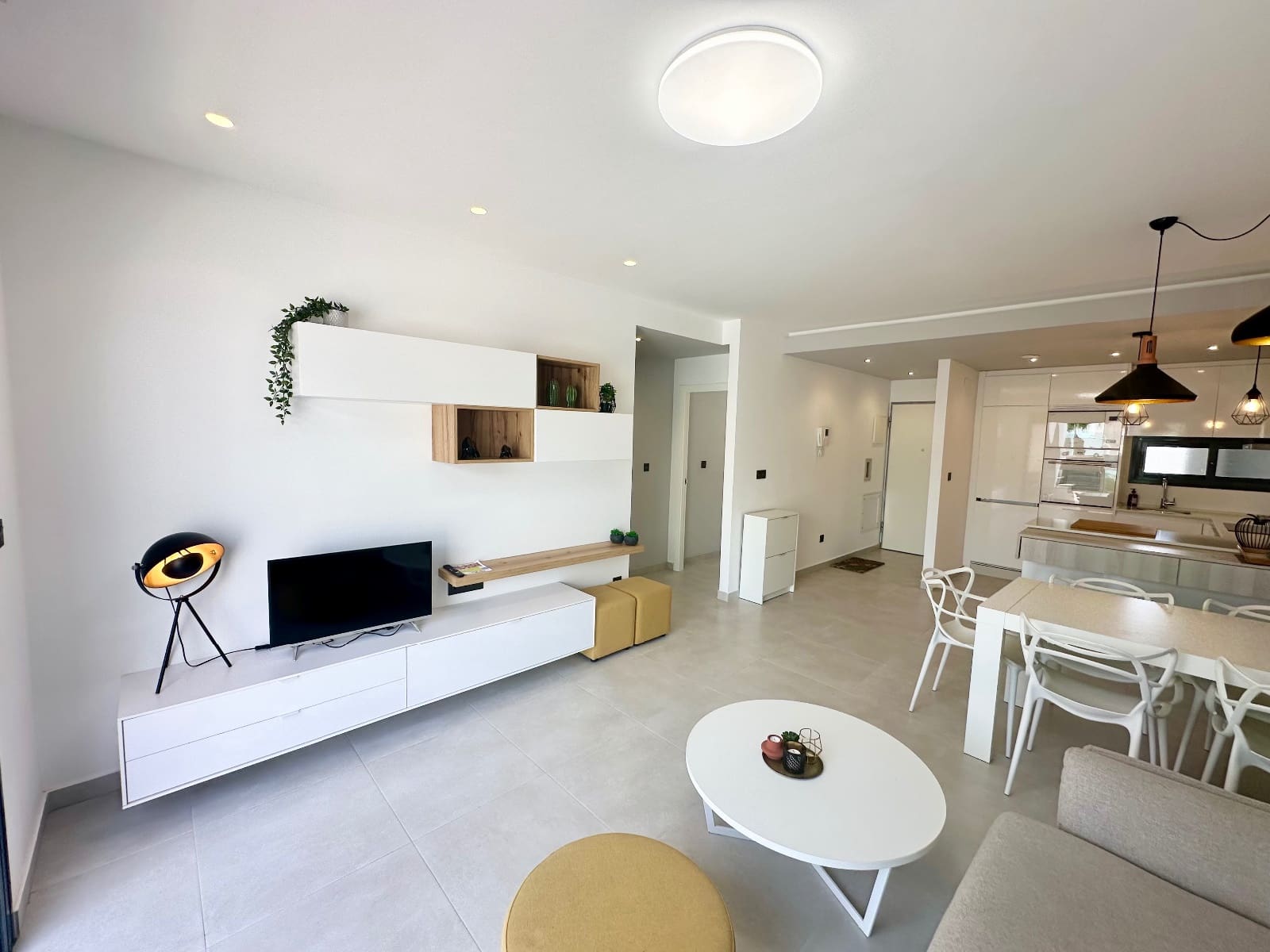 Apartamento de 3 habitaciones en El Raso en venta con piscina garaje - 299.995 € (Ref: 10005009)
