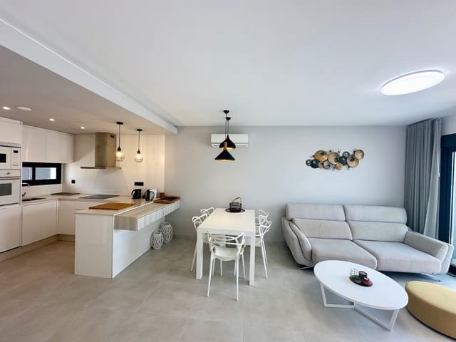Apartamento de 3 habitaciones en El Raso, Guardamar del Segura en venta con piscina garaje - 299.995 € (Ref: 10005009)