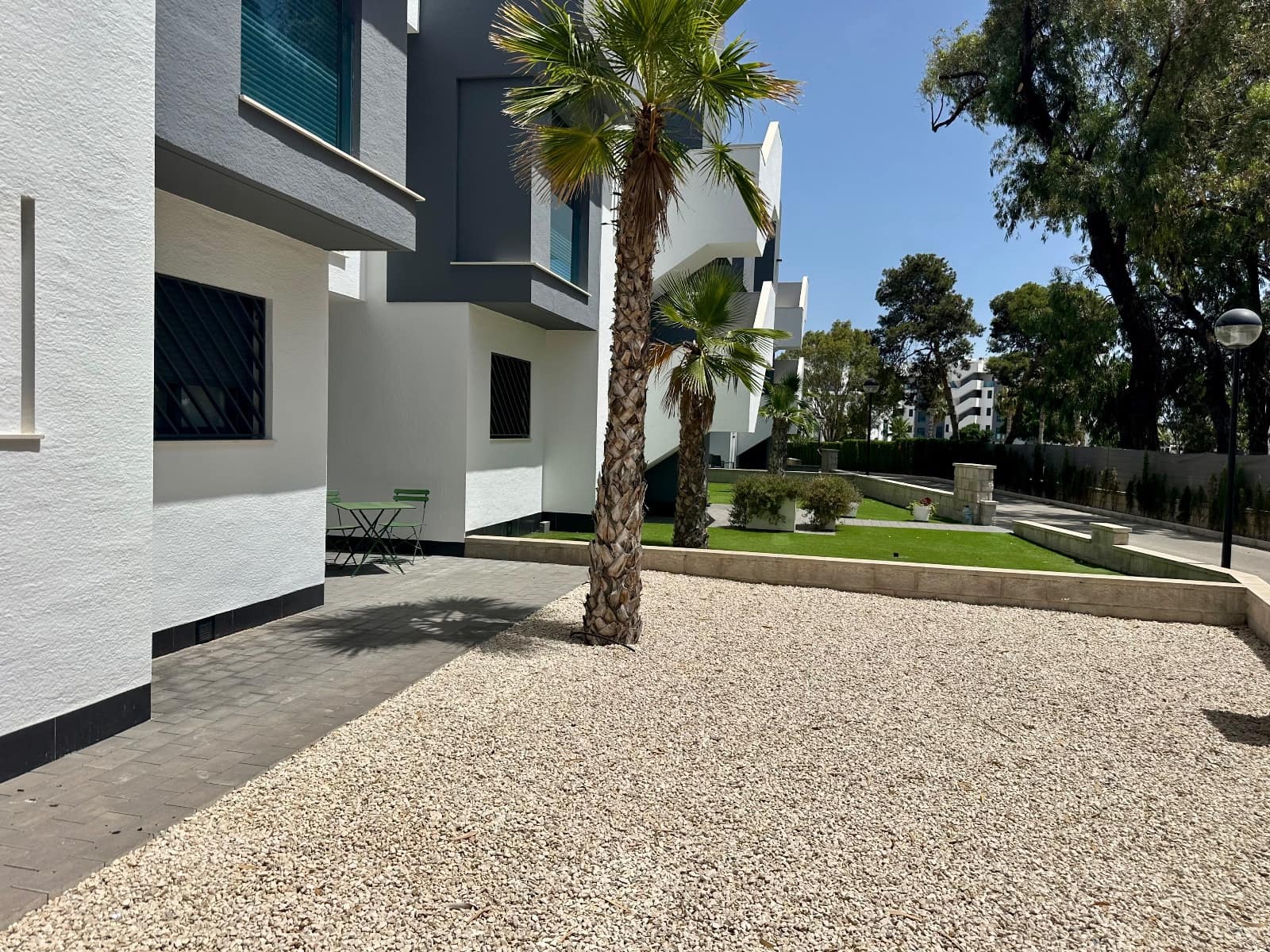 Apartamento de 3 habitaciones en El Raso en venta con piscina garaje - 299.995 € (Ref: 10005009)