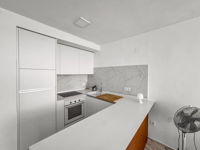 1 makuuhuone Ranta-asunto myytävänä paikassa Punta Prima, Orihuela - 215 000 € (Ref: 10005014)