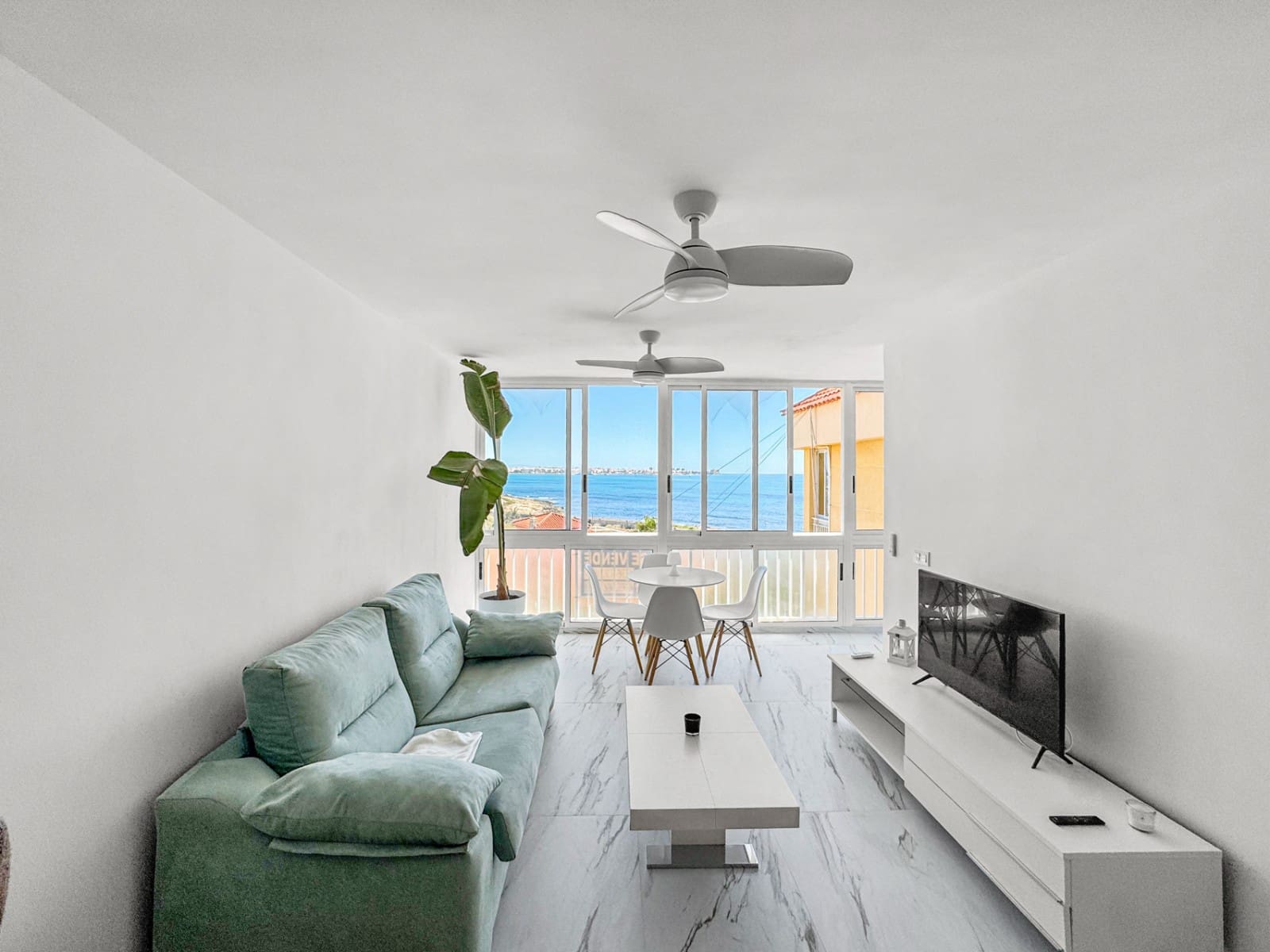 1 makuuhuone Ranta-asunto myytävänä paikassa Orihuela Costa - 215 000 € (Ref: 10005014)