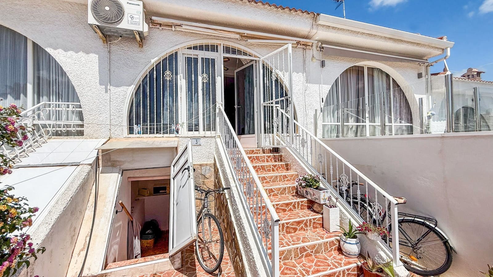 2 bedroom Townhouse for sale in Ciudad Quesada with pool - € 139,000 (Ref: 10005016)