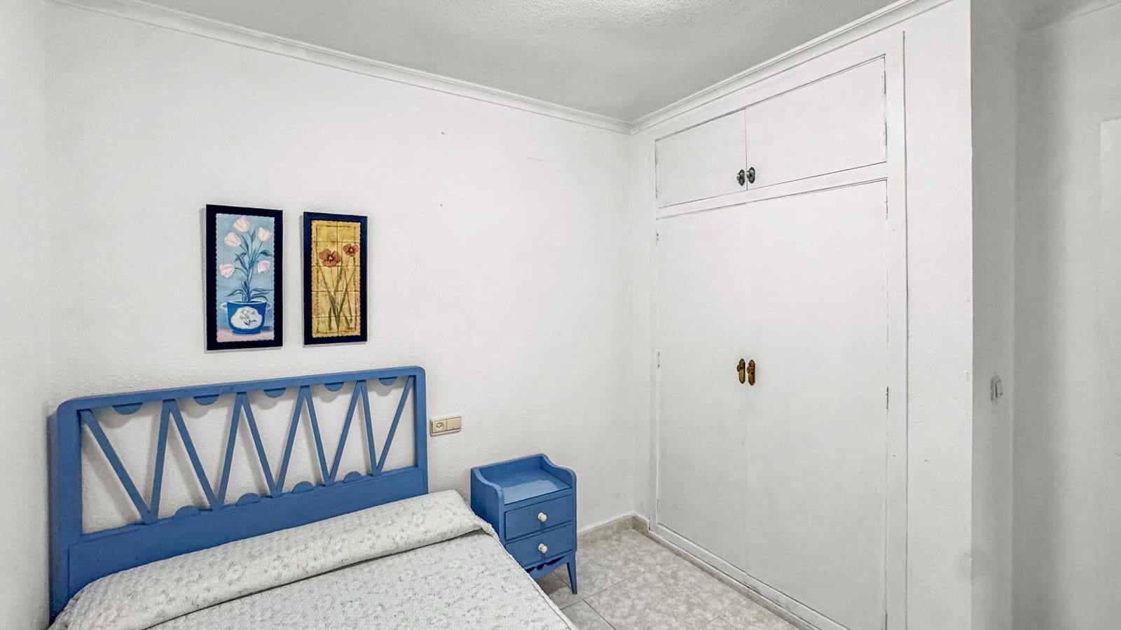 3 bedroom Beach Apartment for sale in Torrevieja with garage - € 375,000 (Ref: 10005017)