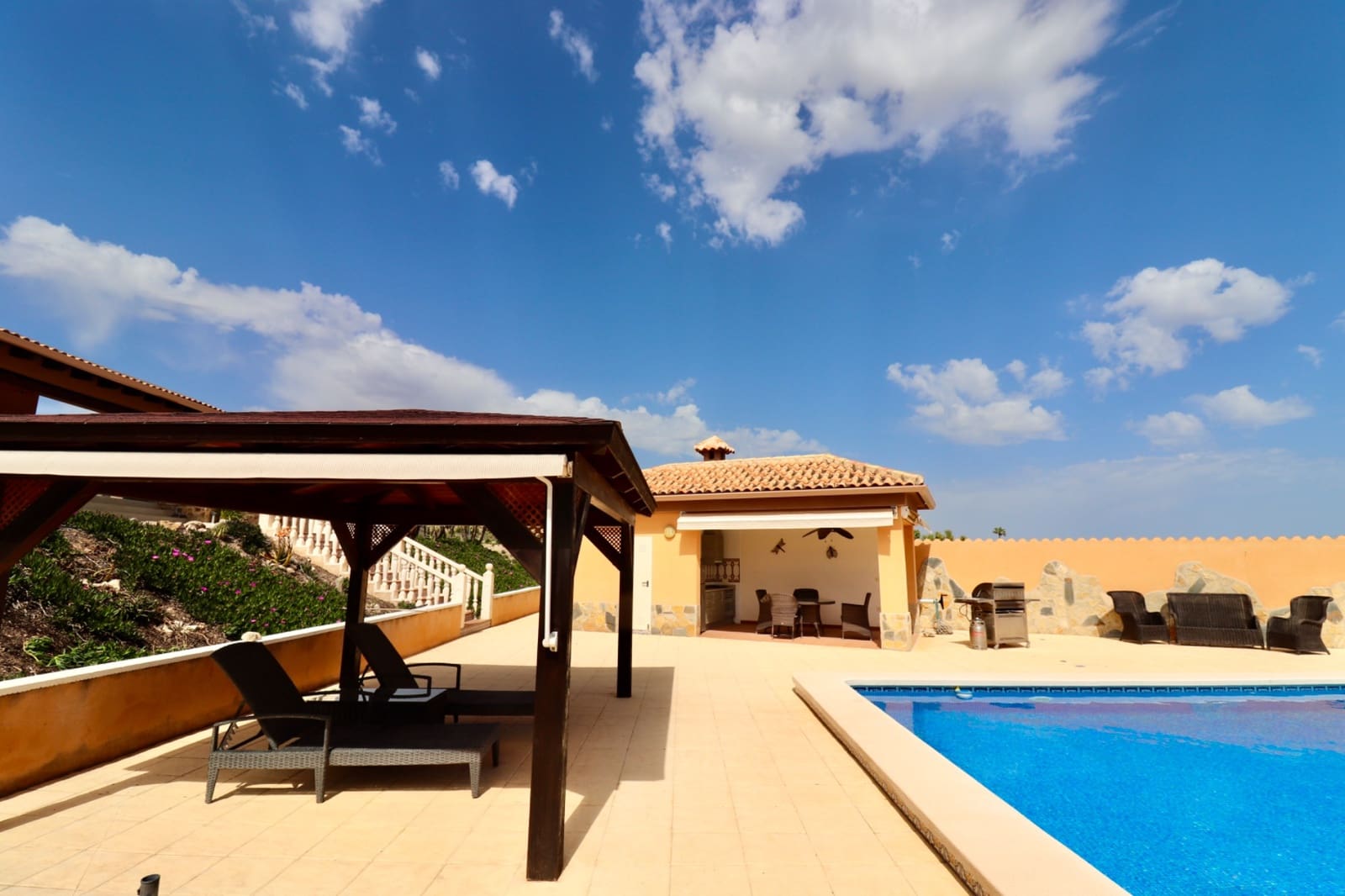 4 chambre Finca/Maison de Campagne à vendre à Albatera avec piscine garage - 540 000 € (Ref: 10005018)