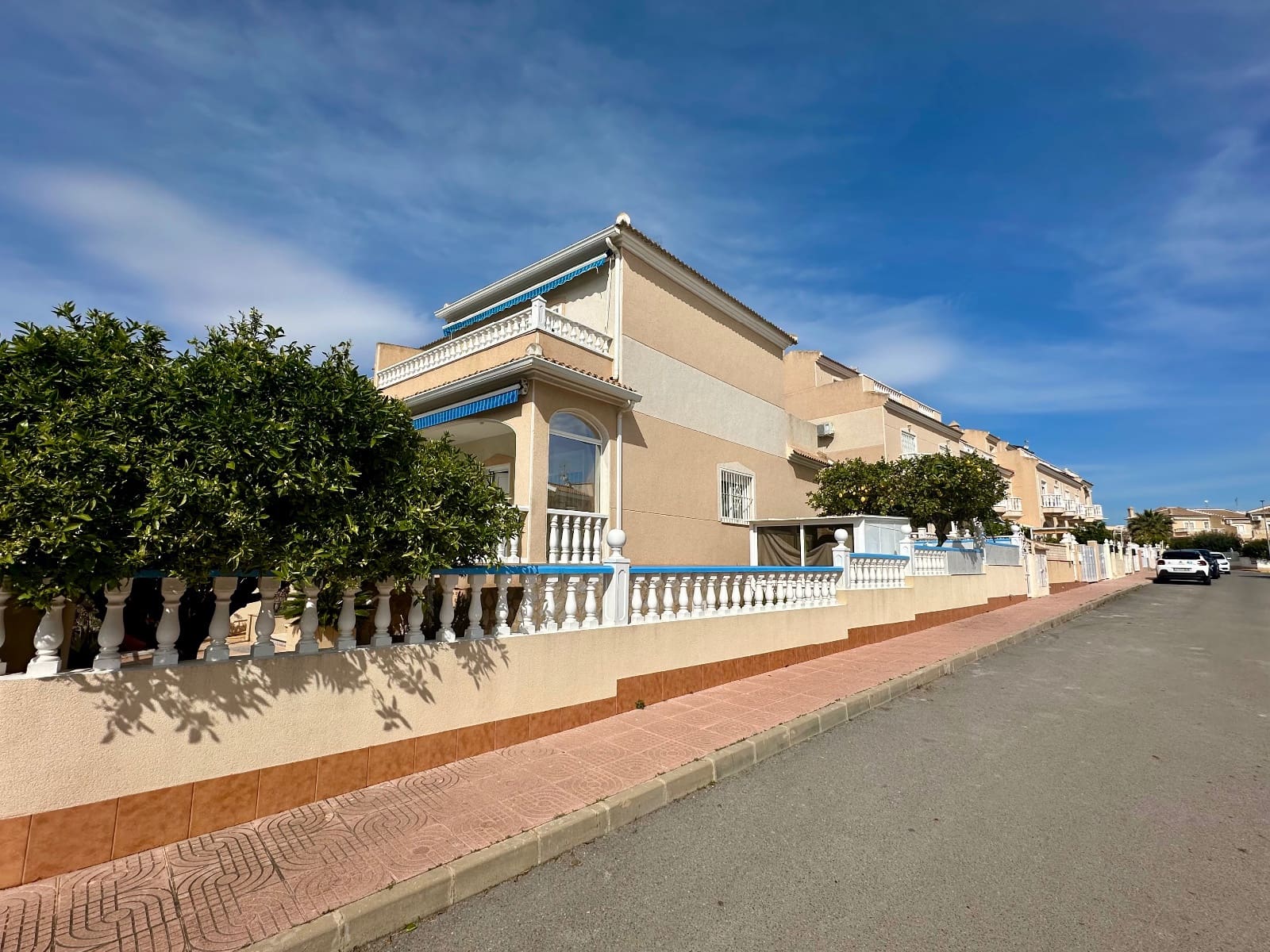2 bedroom Townhouse for sale in Dona Pepa with pool - € 249,000 (Ref: 10005019)