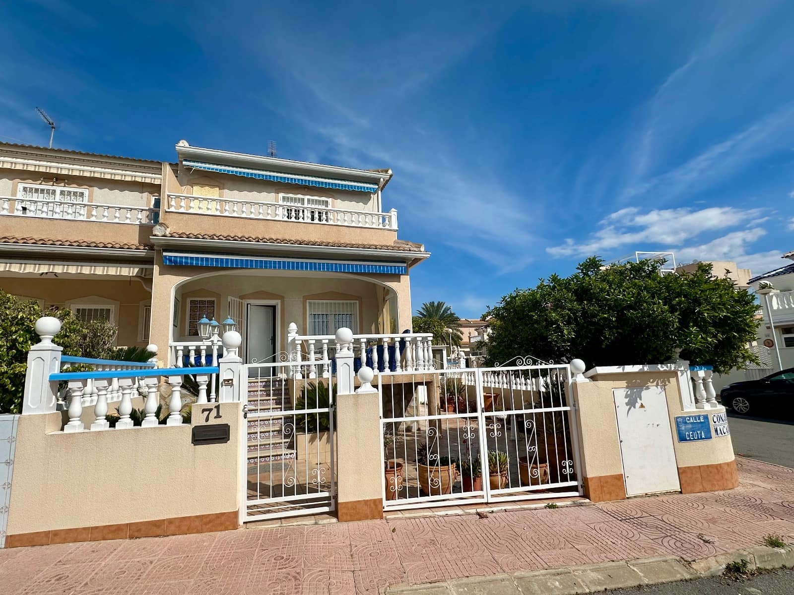 2 bedroom Townhouse for sale in Dona Pepa with pool - € 249,000 (Ref: 10005019)