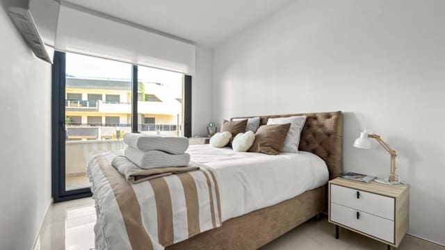 3 bedroom Apartment for sale in Playa Flamenca, Orihuela with pool - € 450,000 (Ref: 10005020)