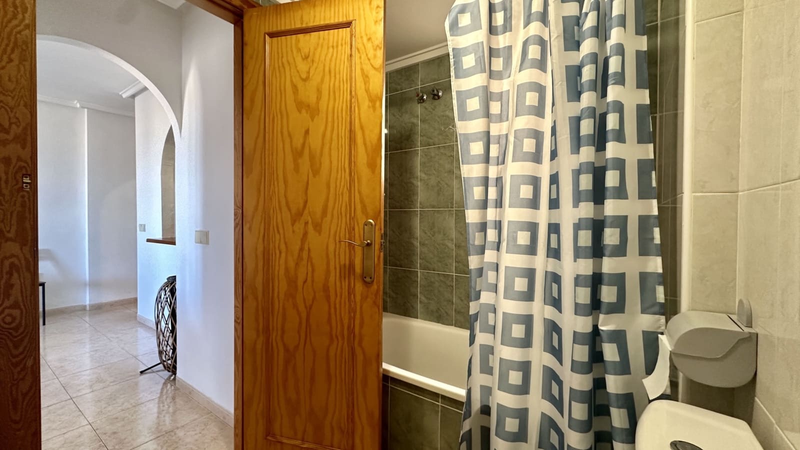 2 bedroom Apartment for sale in Torrevieja with pool - € 148,500 (Ref: 10005025)