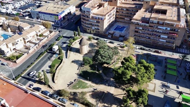 2 makuuhuone Huoneisto myytävänä paikassa El Molino, Torrevieja mukana uima-altaan - 148 500 € (Ref: 10005025)
