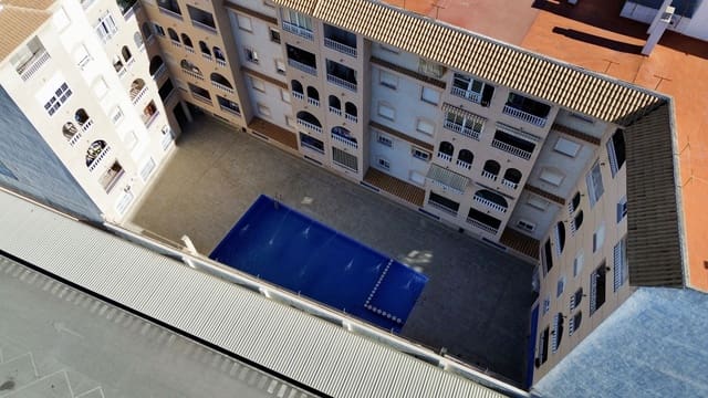 2 makuuhuone Huoneisto myytävänä paikassa El Molino, Torrevieja mukana uima-altaan - 148 500 € (Ref: 10005025)