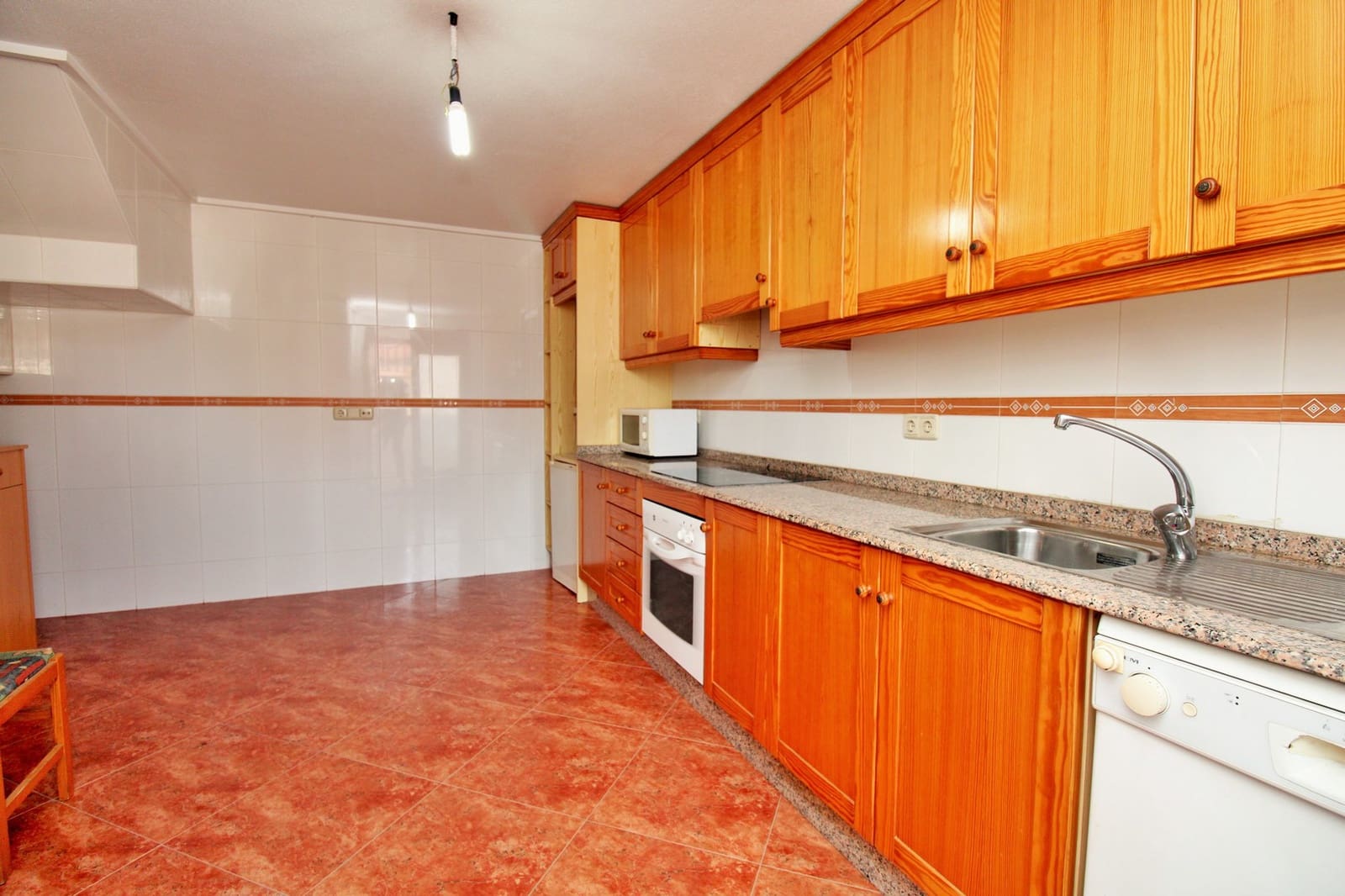 3 soveværelse Byhus til salg i Los Desamparados med swimmingpool - € 199.000 (Ref: 10005026)