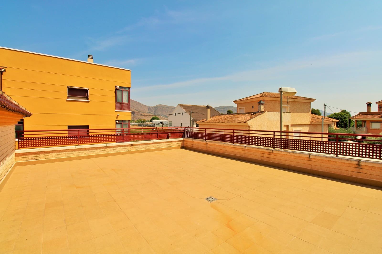 3 soveværelse Byhus til salg i Los Desamparados med swimmingpool - € 199.000 (Ref: 10005026)
