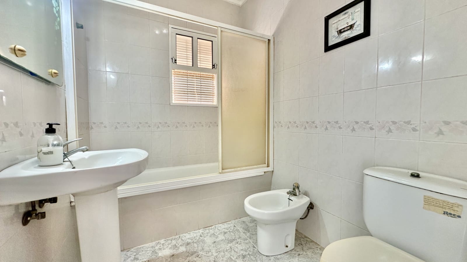 2 sovrum Lägenhet till salu i Playa Flamenca med pool - 139 000 € (Ref: 10005028)