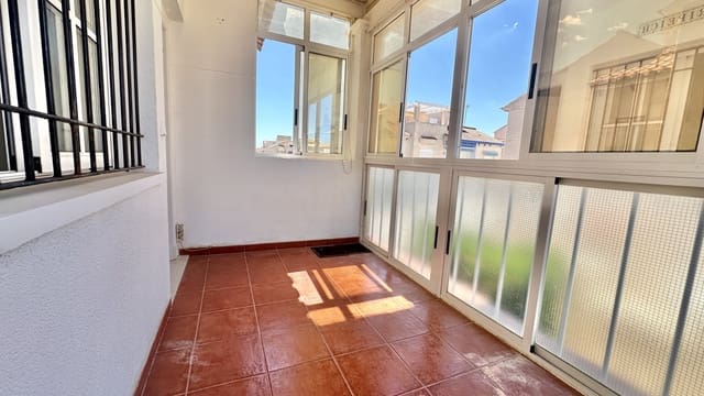 2 bedroom Apartment for sale in Playa Flamenca, Orihuela with pool - € 139,000 (Ref: 10005028)