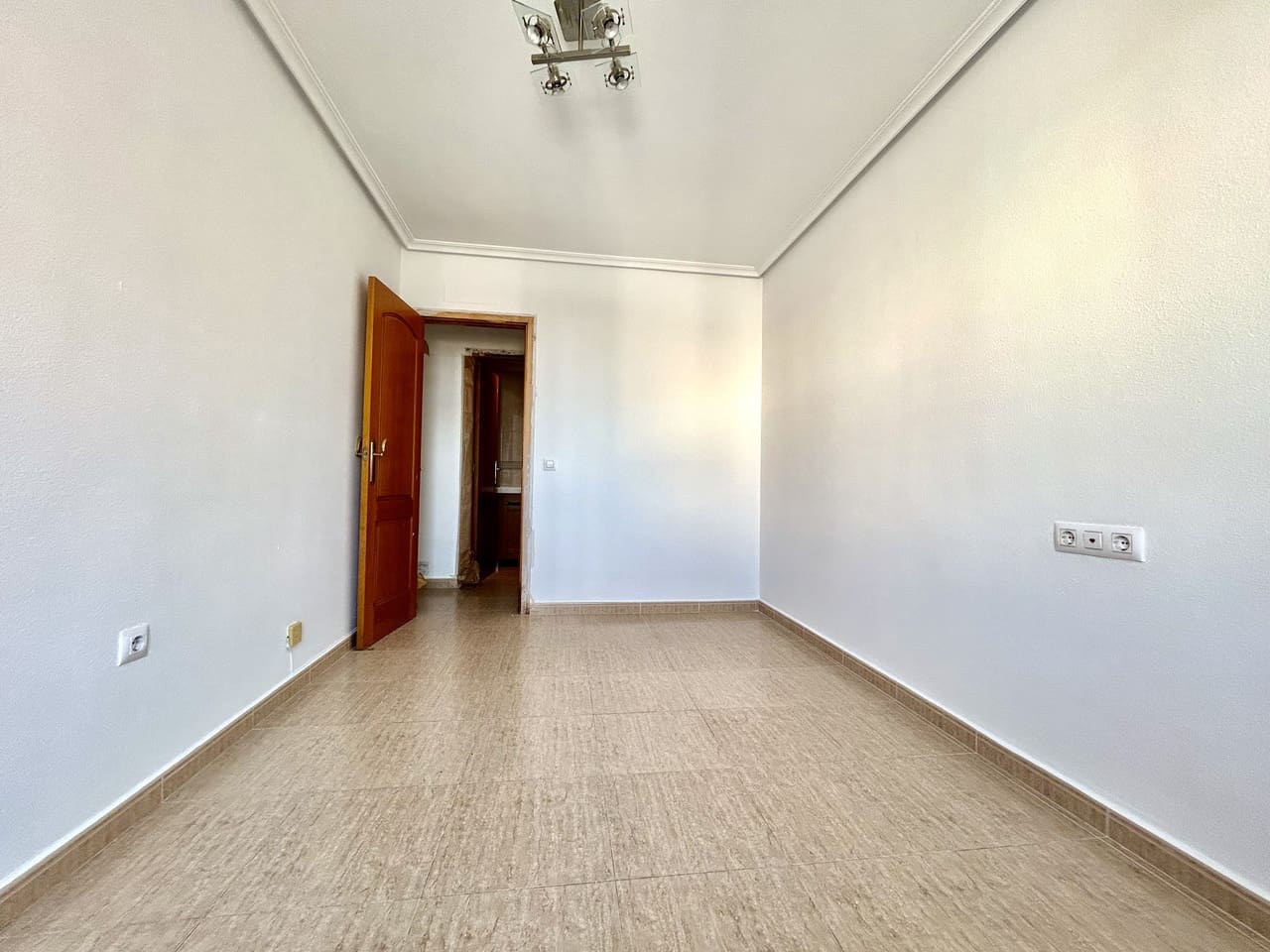 2 Zimmer Apartment zu verkaufen in Torrevieja - 143.500 € (Ref: 10015062)