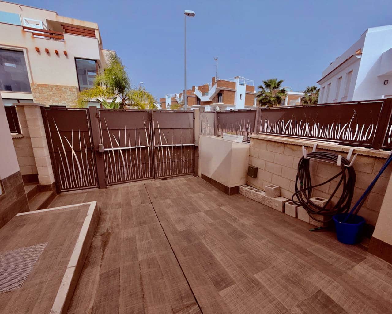 3 bedroom Villa for sale in Pueblo Bravo with pool garage - € 575,000 (Ref: 10030020)