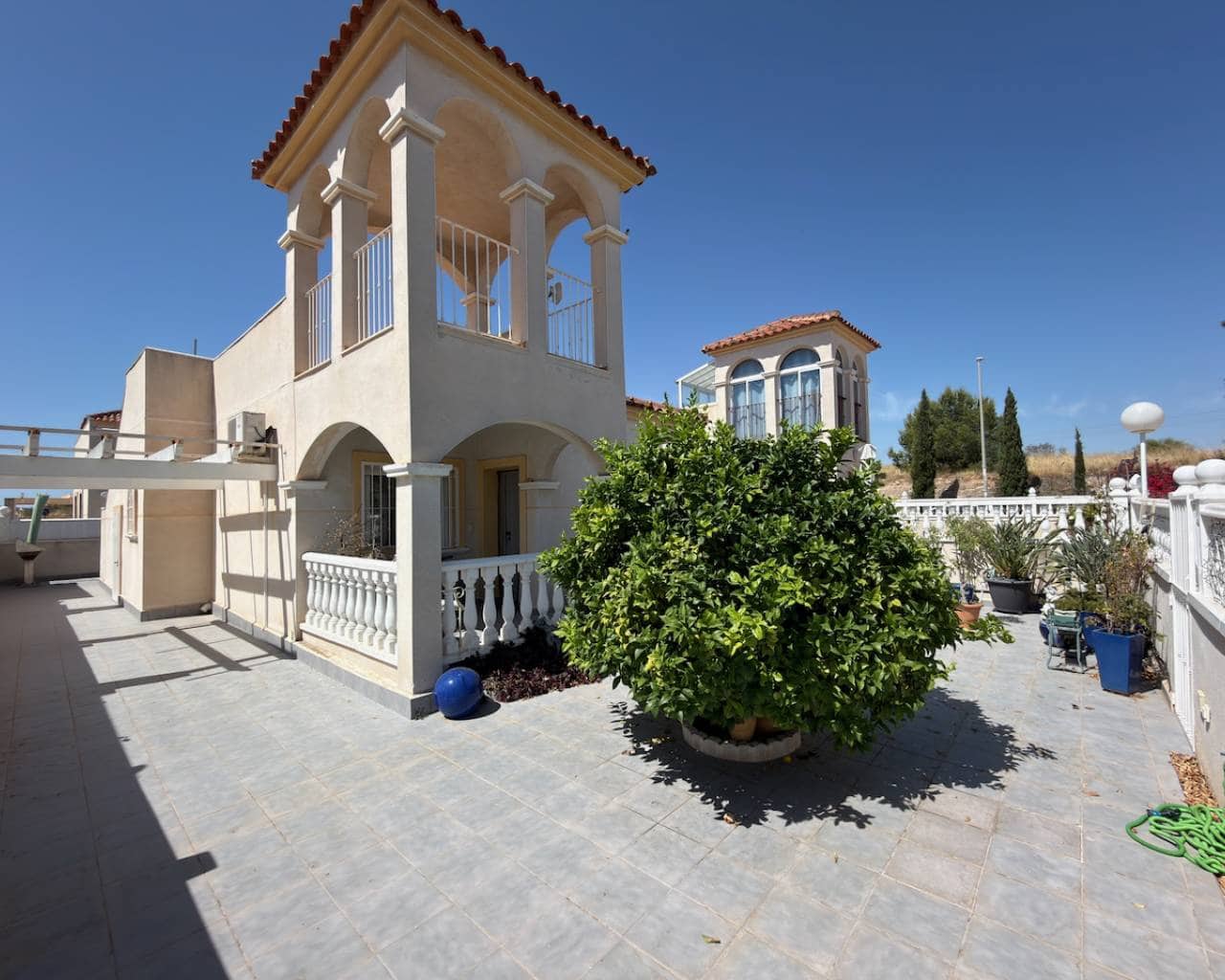 2 soverom Villa til salgs i Lo Crispin med svømmebasseng garasje - € 225 000 (Ref: 10030024)