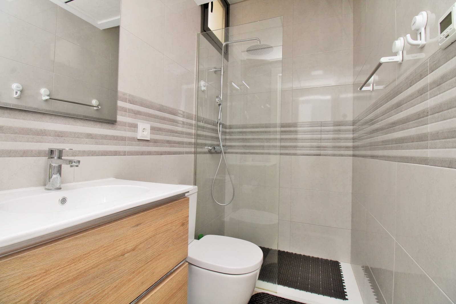 3 chambre Villa/Maison à vendre à Villamartin avec piscine - 469 000 € (Ref: 10030028)