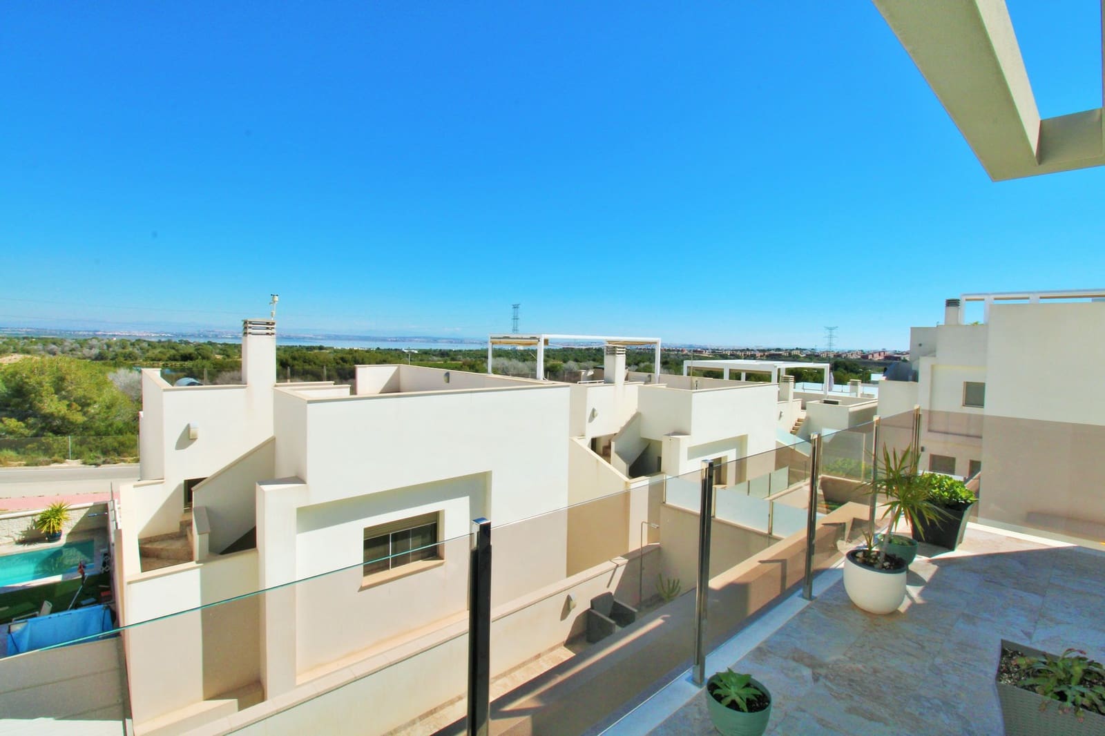 3 chambre Villa/Maison à vendre à Villamartin avec piscine - 469 000 € (Ref: 10030028)